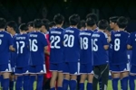 国少球员领取亚军奖牌，日本U17球员列队鼓掌