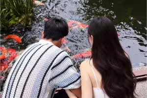 向鱼望？李明女儿低调暗示与向余望恋情，被网友翻出&ldquo;实锤&rdquo;证据